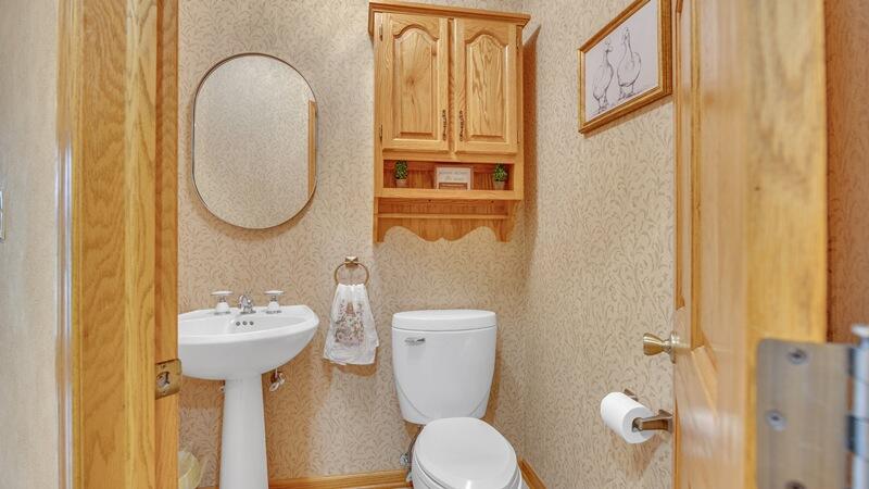 Wisconsin Lake Home for sale (MLS#: 1925942) at 752  Dartmouth Dr, in Sheboygan Falls, Wisconsin. (18 of 53)