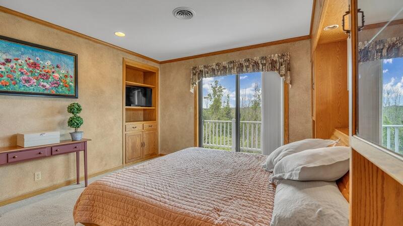Wisconsin Lake Home for sale (MLS#: 1925942) at 752  Dartmouth Dr, in Sheboygan Falls, Wisconsin. (21 of 53)