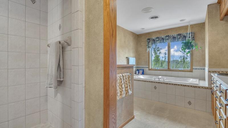 Wisconsin Lake Home for sale (MLS#: 1925942) at 752  Dartmouth Dr, in Sheboygan Falls, Wisconsin. (23 of 53)