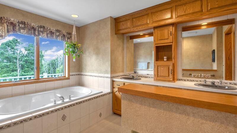 Wisconsin Lake Home for sale (MLS#: 1925942) at 752  Dartmouth Dr, in Sheboygan Falls, Wisconsin. (24 of 53)