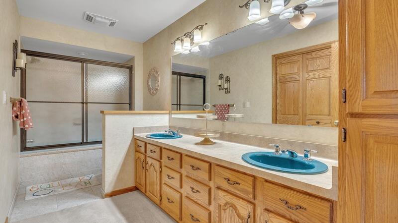 Wisconsin Lake Home for sale (MLS#: 1925942) at 752  Dartmouth Dr, in Sheboygan Falls, Wisconsin. (28 of 53)