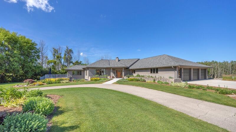 Wisconsin Lake Home for sale (MLS#: 1925942) at 752  Dartmouth Dr, in Sheboygan Falls, Wisconsin. (45 of 53)