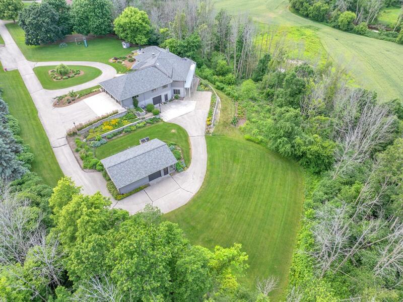 Wisconsin Lake Home for sale (MLS#: 1925942) at 752  Dartmouth Dr, in Sheboygan Falls, Wisconsin. (46 of 53)