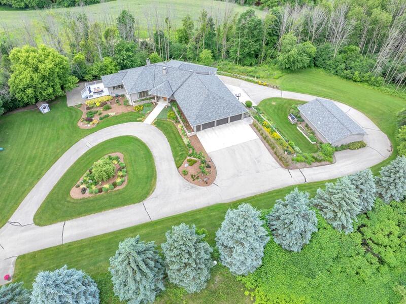 Wisconsin Lake Home for sale (MLS#: 1925942) at 752  Dartmouth Dr, in Sheboygan Falls, Wisconsin. (47 of 53)