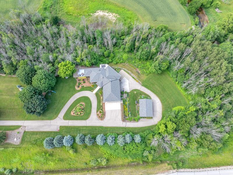 Wisconsin Lake Home for sale (MLS#: 1925942) at 752  Dartmouth Dr, in Sheboygan Falls, Wisconsin. (48 of 53)