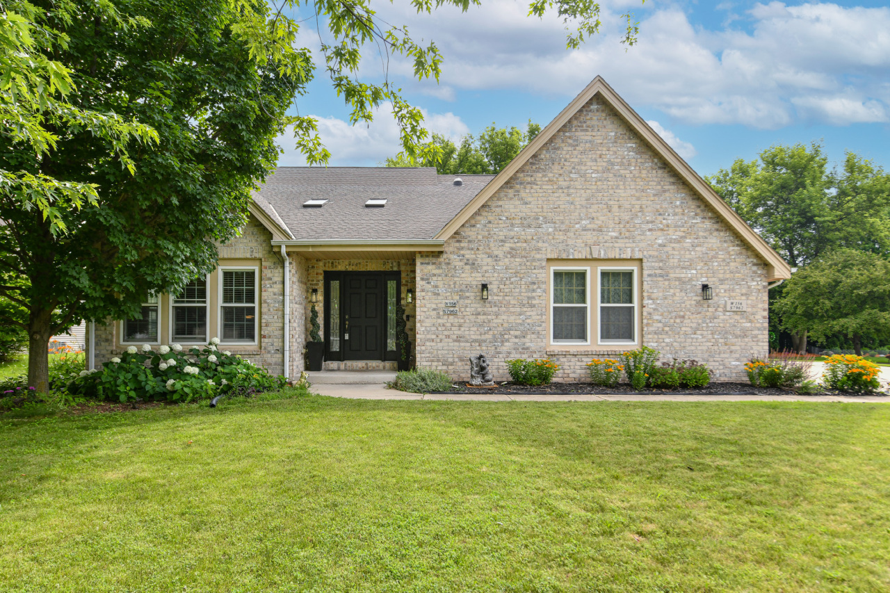 Wisconsin Lake Home for sale (MLS#: 1926003) at W156S7962  Audrey Ct, in Muskego, Wisconsin. (2 of 42)