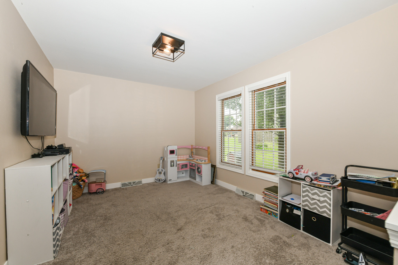 Wisconsin Lake Home for sale (MLS#: 1926003) at W156S7962  Audrey Ct, in Muskego, Wisconsin. (21 of 42)
