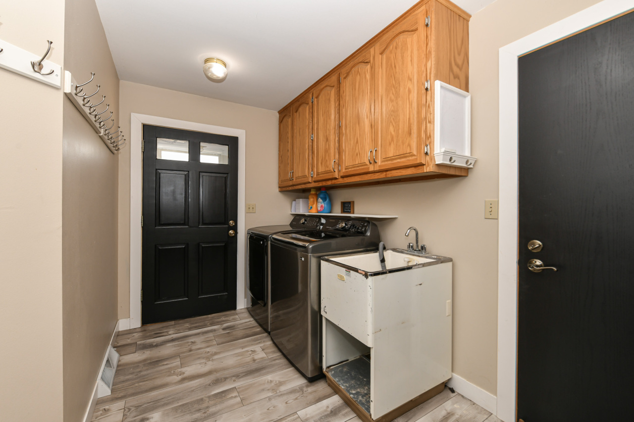 Wisconsin Lake Home for sale (MLS#: 1926003) at W156S7962  Audrey Ct, in Muskego, Wisconsin. (30 of 42)