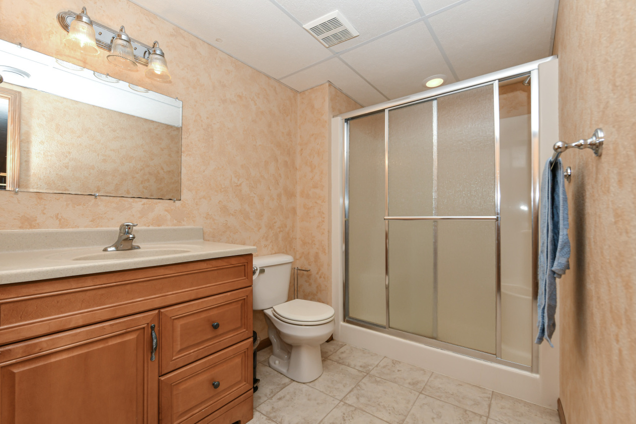 Wisconsin Lake Home for sale (MLS#: 1926003) at W156S7962  Audrey Ct, in Muskego, Wisconsin. (36 of 42)