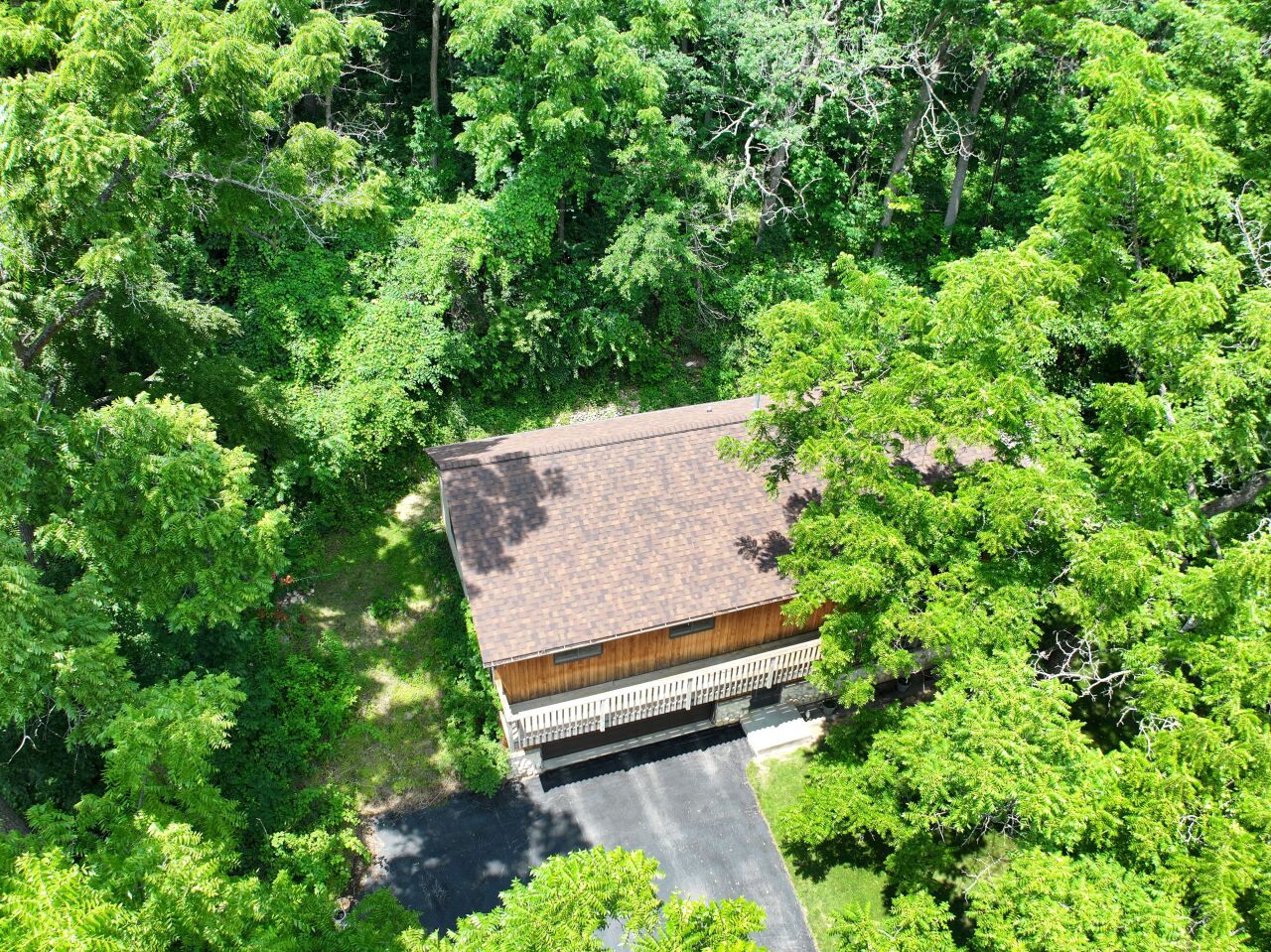 Wisconsin Lake Home for sale (MLS#: 1926095) at 142  Riverside Dr, in Waterford, Wisconsin. (39 of 39)