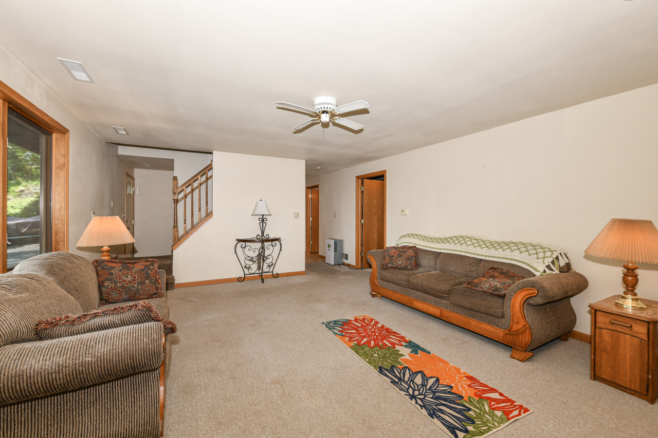Wisconsin Lake Home for sale (MLS#: 1926095) at 142  Riverside Dr, in Waterford, Wisconsin. (7 of 39)