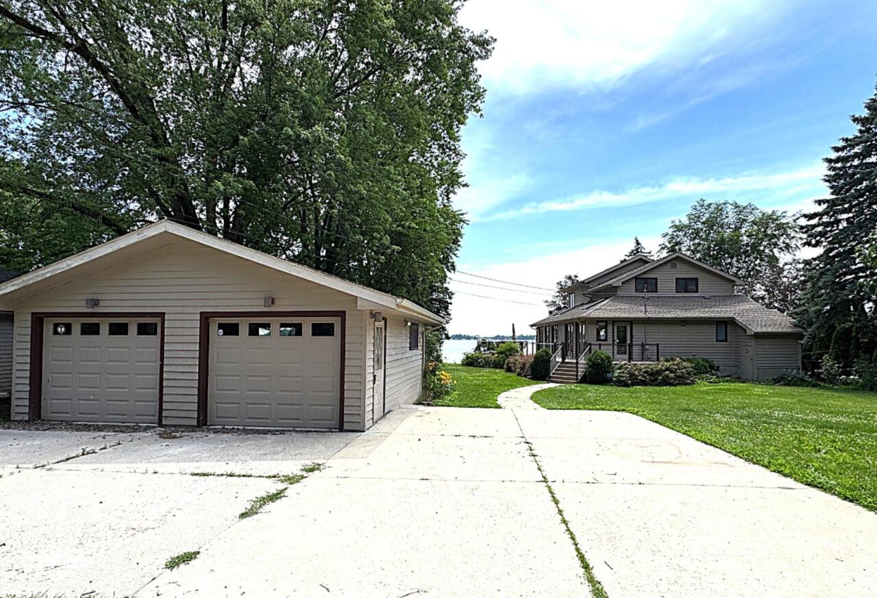 Wisconsin Lake Home for sale (MLS#: 1926129) at 23235 N Shore Dr, in Dover, Wisconsin. (30 of 46)