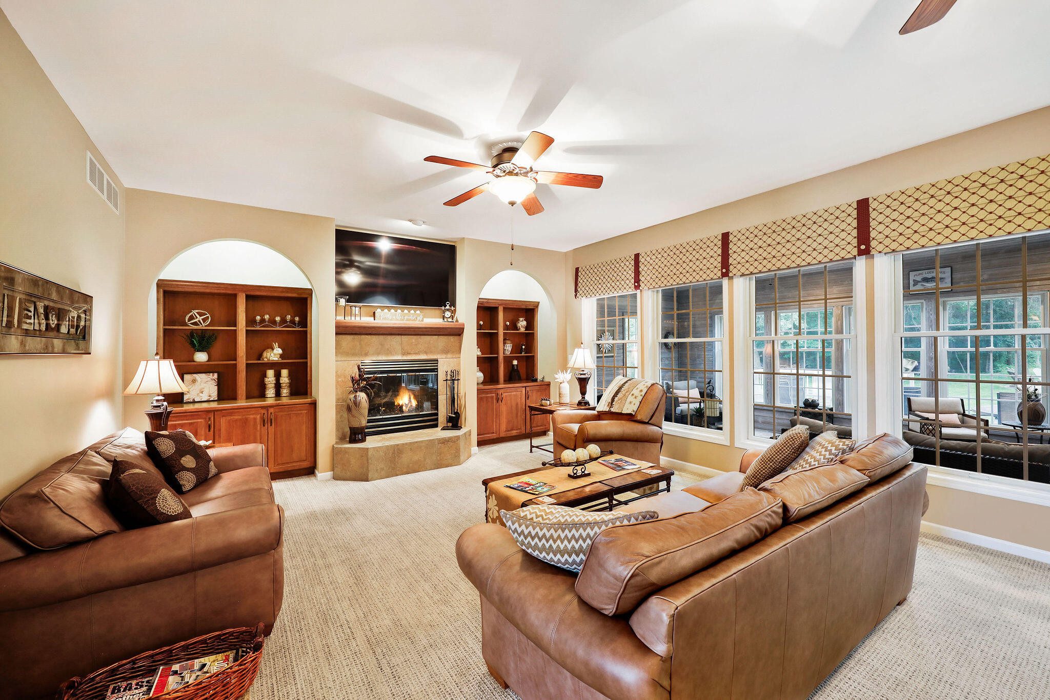 Wisconsin Lake Home for sale (MLS#: 1926154) at N7786  Legend Lake Cir, in Germantown, Wisconsin. (4 of 61)