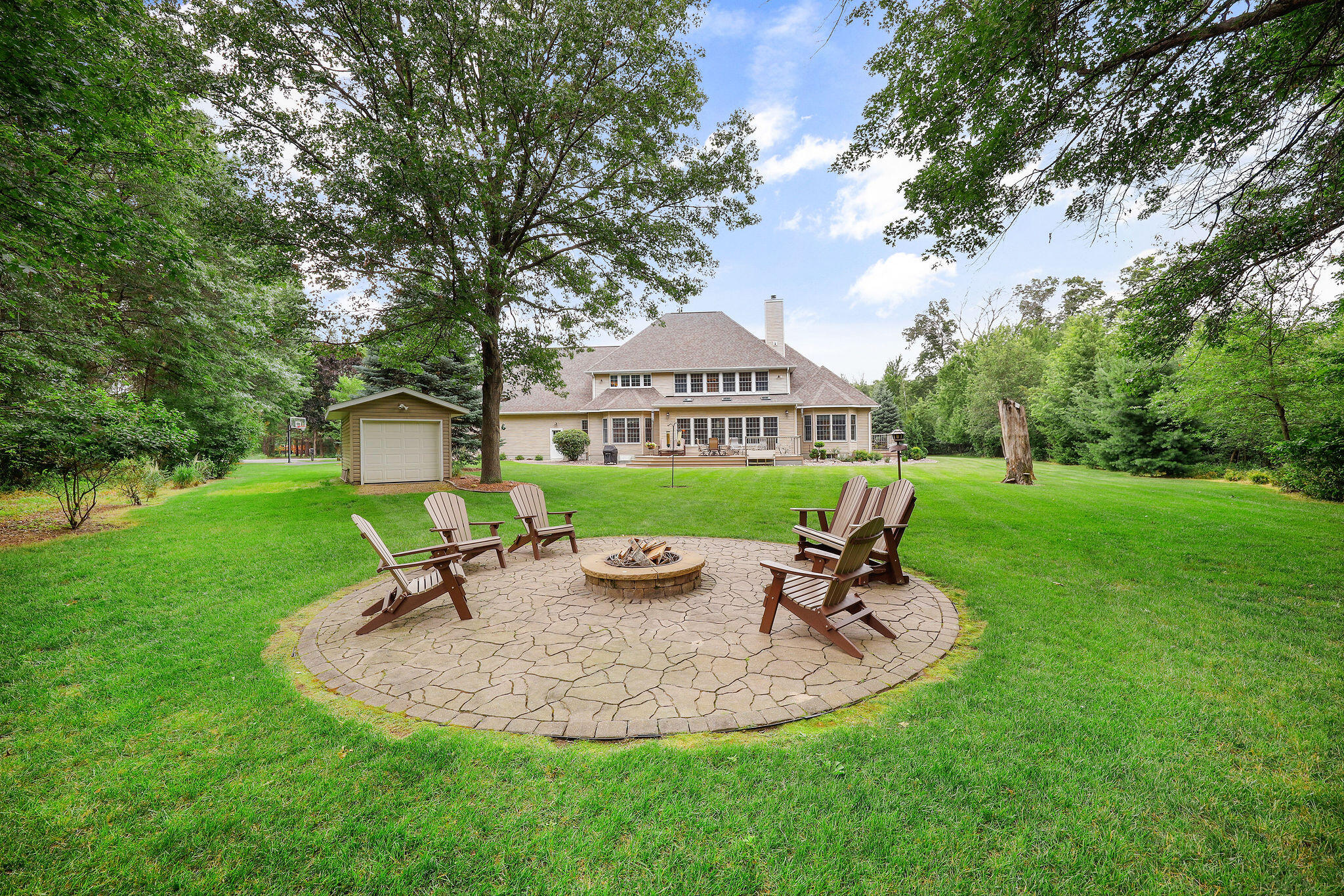 Wisconsin Lake Home for sale (MLS#: 1926154) at N7786  Legend Lake Cir, in Germantown, Wisconsin. (45 of 61)