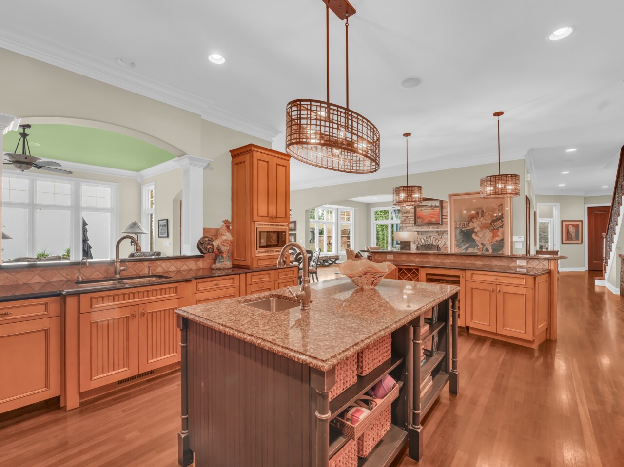Wisconsin Lake Home for sale (MLS#: 1926254) at 106  Michigan Ct, in Racine, Wisconsin. (18 of 132)