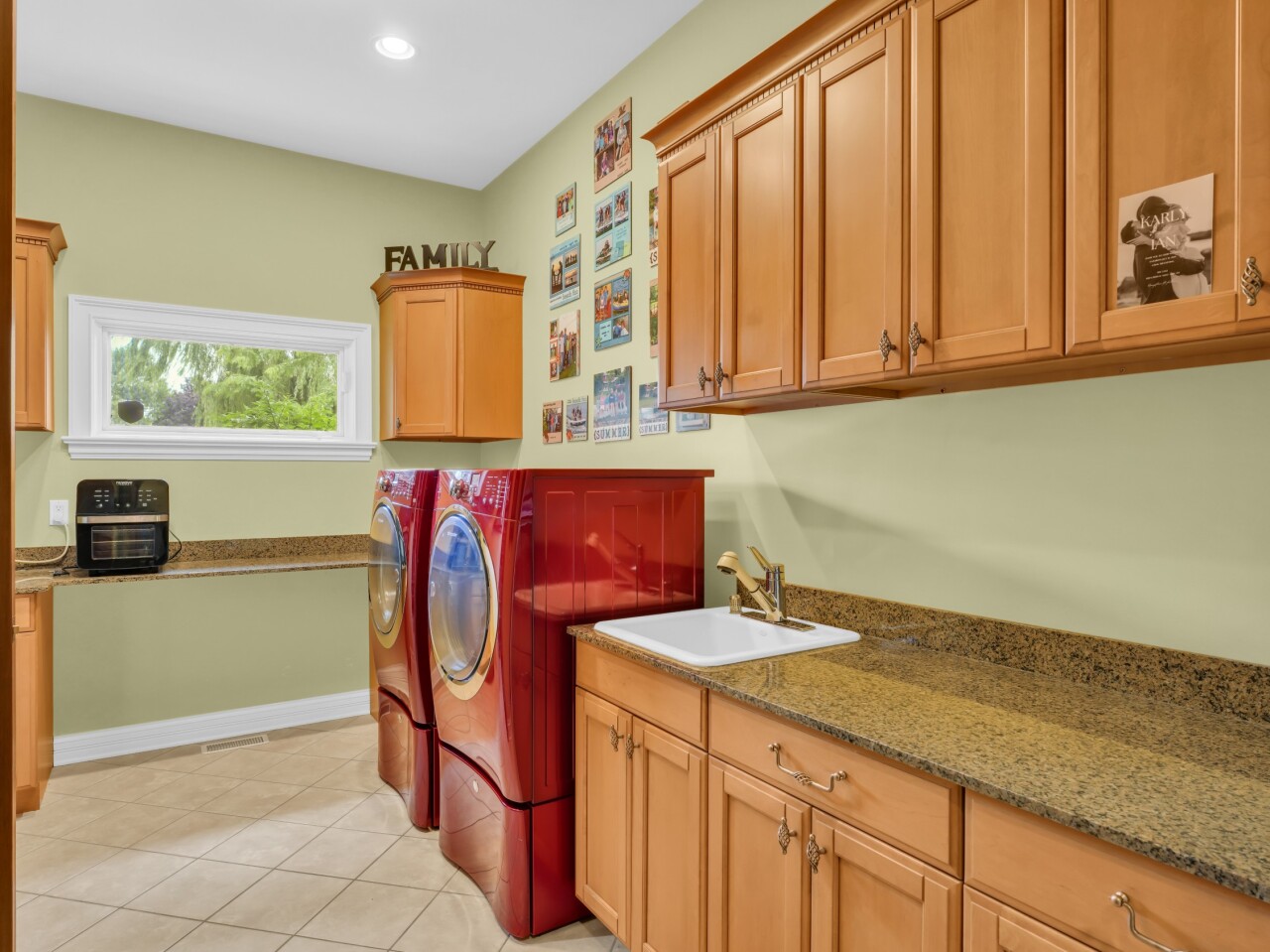 Wisconsin Lake Home for sale (MLS#: 1926254) at 106  Michigan Ct, in Racine, Wisconsin. (30 of 132)