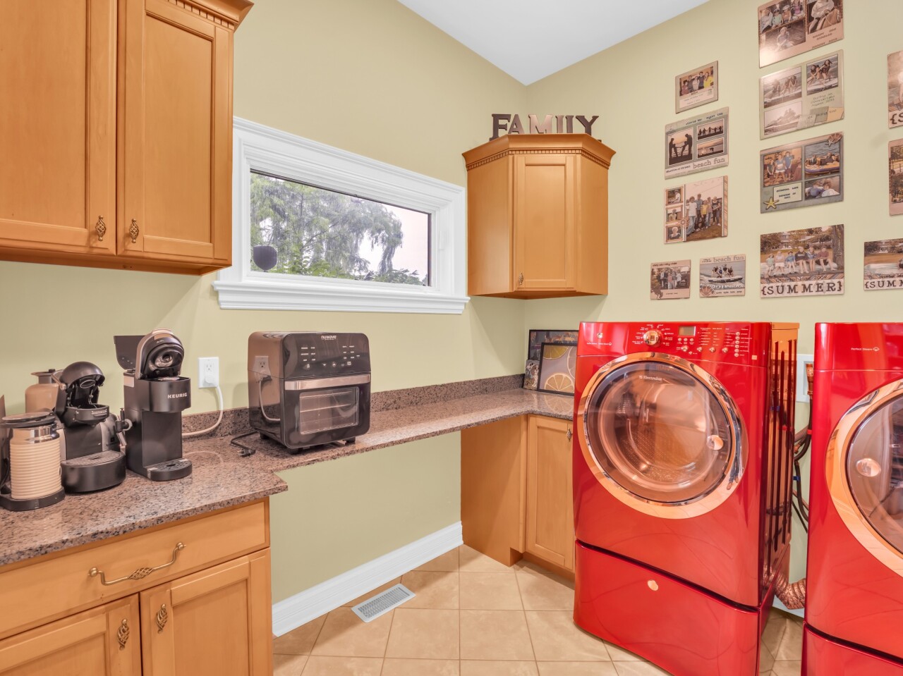 Wisconsin Lake Home for sale (MLS#: 1926254) at 106  Michigan Ct, in Racine, Wisconsin. (31 of 132)