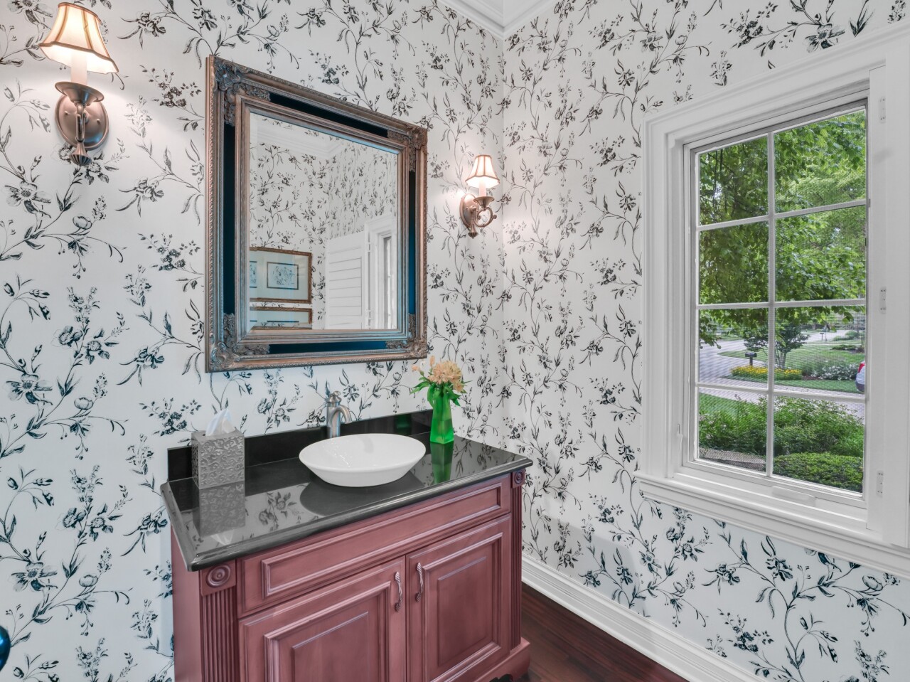 Wisconsin Lake Home for sale (MLS#: 1926254) at 106  Michigan Ct, in Racine, Wisconsin. (34 of 132)