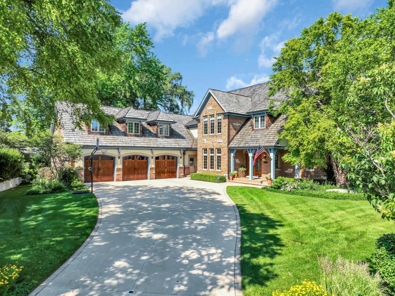Wisconsin Lake Home for sale (MLS#: 1926254) at 106  Michigan Ct, in Racine, Wisconsin. (6 of 132)