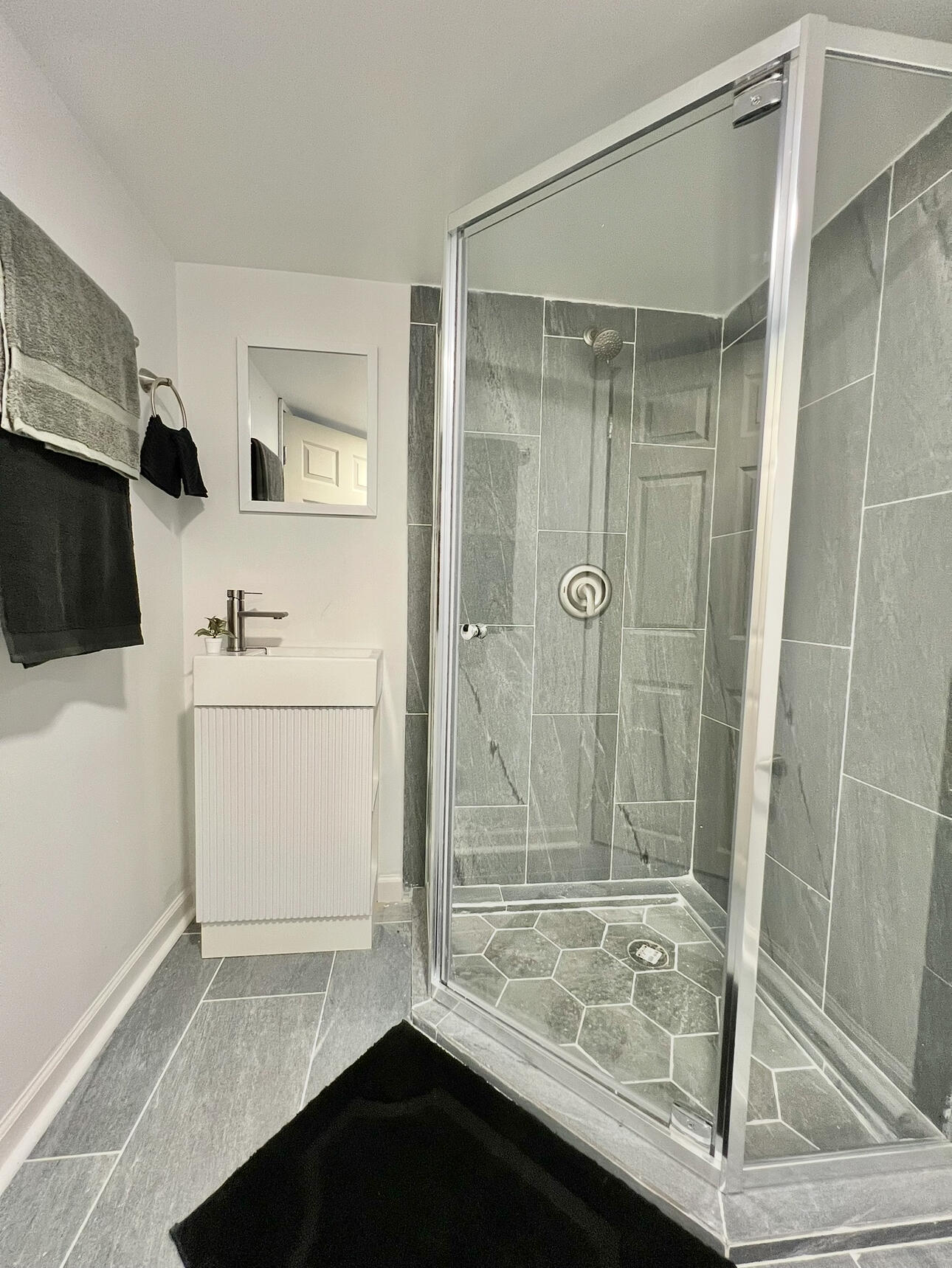 Wisconsin Lake Home for sale (MLS#: 1926304) at 8621 W Lisbon Ave, in Milwaukee, Wisconsin. (17 of 23)