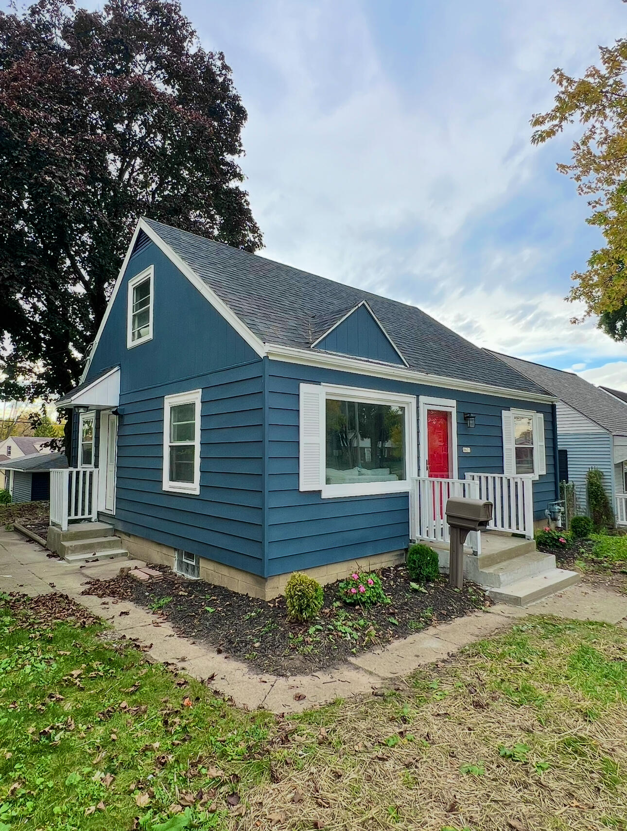Wisconsin Lake Home for sale (MLS#: 1926304) at 8621 W Lisbon Ave, in Milwaukee, Wisconsin. (22 of 23)