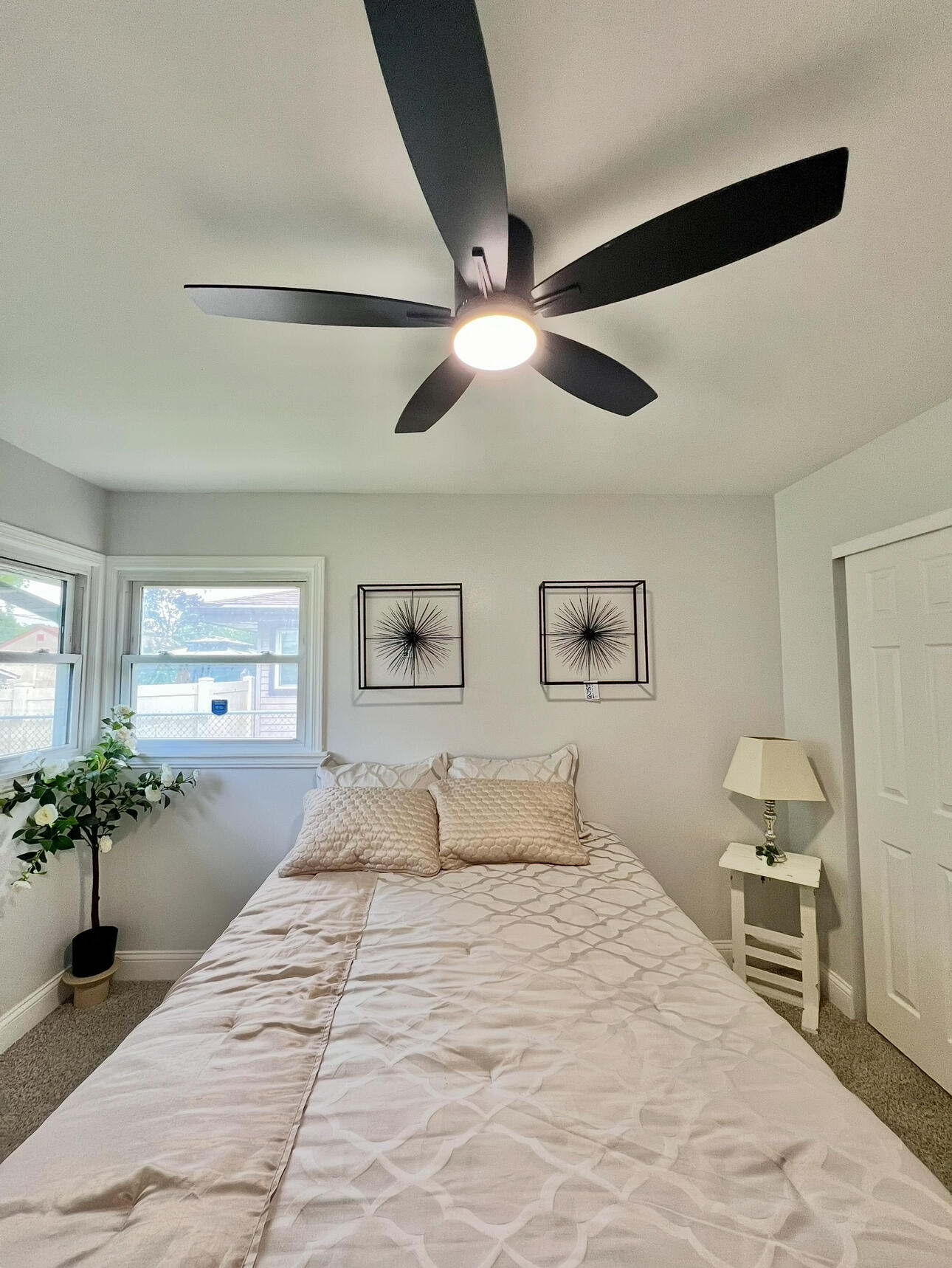 Wisconsin Lake Home for sale (MLS#: 1926336) at 4742 N 91st St, in Milwaukee, Wisconsin. (14 of 20)
