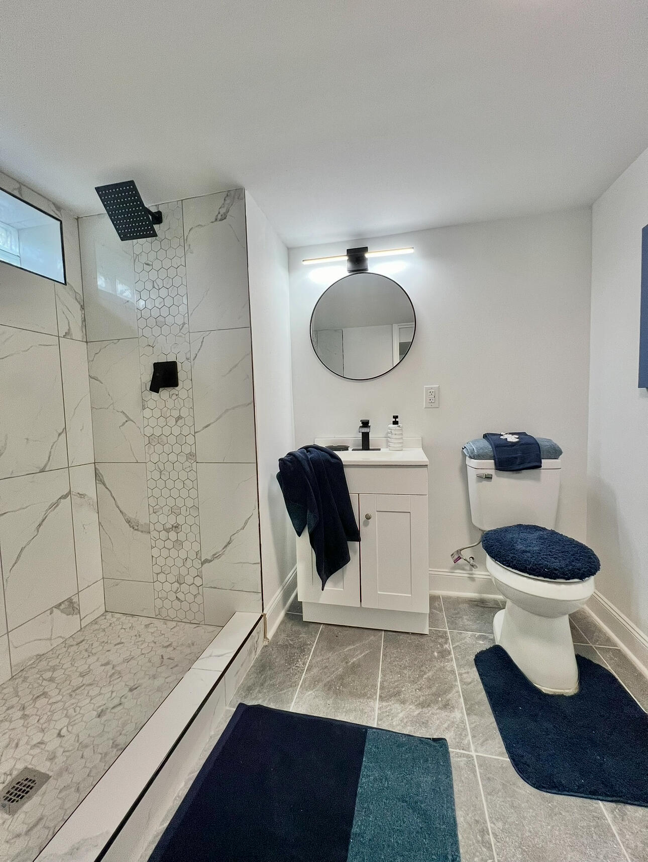 Wisconsin Lake Home for sale (MLS#: 1926336) at 4742 N 91st St, in Milwaukee, Wisconsin. (18 of 20)