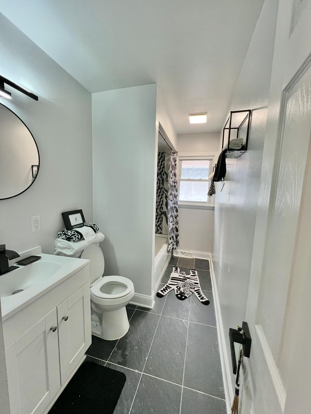 Wisconsin Lake Home for sale (MLS#: 1926336) at 4742 N 91st St, in Milwaukee, Wisconsin. (7 of 20)