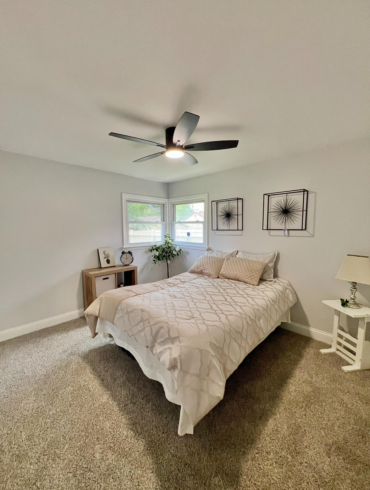 Wisconsin Lake Home for sale (MLS#: 1926336) at 4742 N 91st St, in Milwaukee, Wisconsin. (10 of 20)