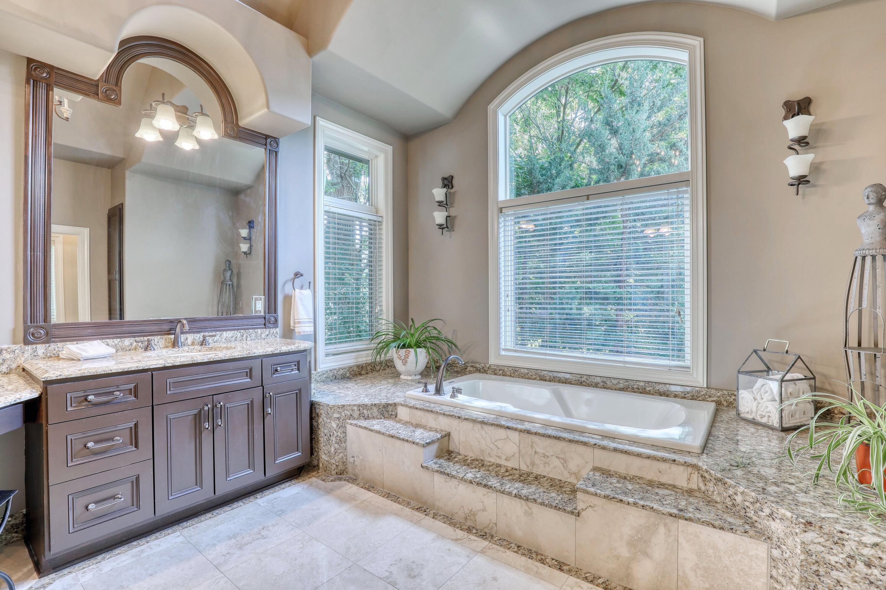 Wisconsin Lake Home for sale (MLS#: 1926337) at W278N2920  Oak St, in Pewaukee, Wisconsin. (22 of 48)