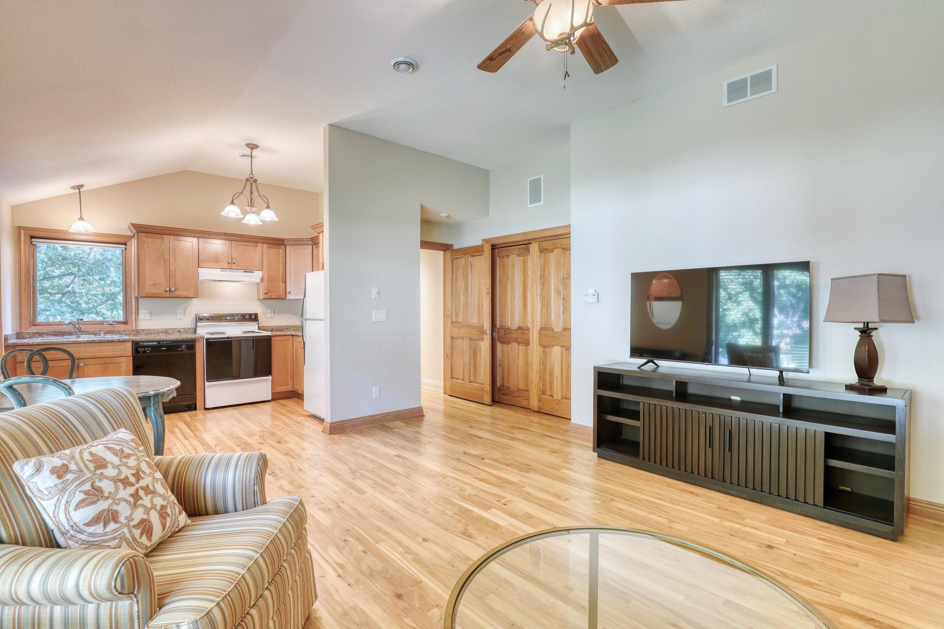 Wisconsin Lake Home for sale (MLS#: 1926337) at W278N2920  Oak St, in Pewaukee, Wisconsin. (42 of 48)