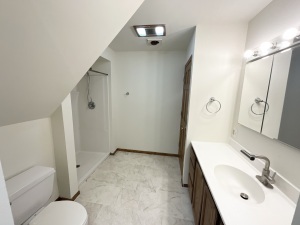 Wisconsin Lake Home for sale (MLS#: 1926547) at 3344  Lake Dr, in Hartford, Wisconsin. (18 of 36)