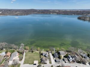 Wisconsin Lake Home for sale (MLS#: 1926547) at 3344  Lake Dr, in Hartford, Wisconsin. (3 of 36)