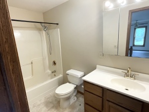 Wisconsin Lake Home for sale (MLS#: 1926547) at 3344  Lake Dr, in Hartford, Wisconsin. (24 of 36)