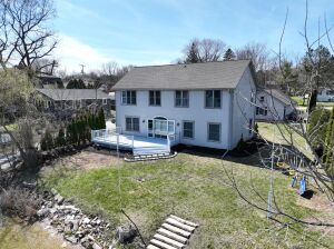 Wisconsin Lake Home for sale (MLS#: 1926547) at 3344  Lake Dr, in Hartford, Wisconsin. (4 of 36)
