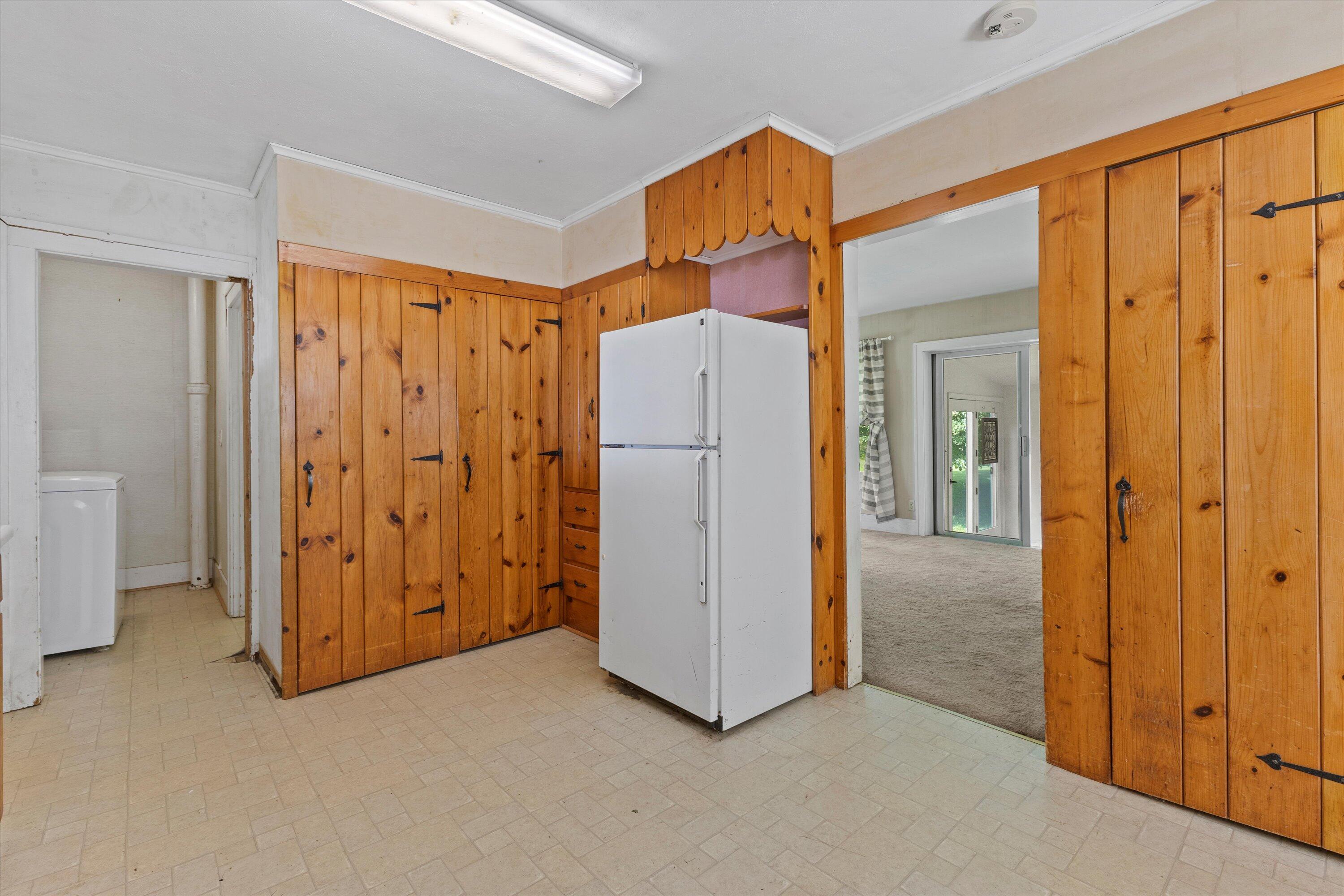 Wisconsin Lake Home for sale (MLS#: 1926600) at 1310 S Whitewater Ave, in Jefferson, Wisconsin. (13 of 55)