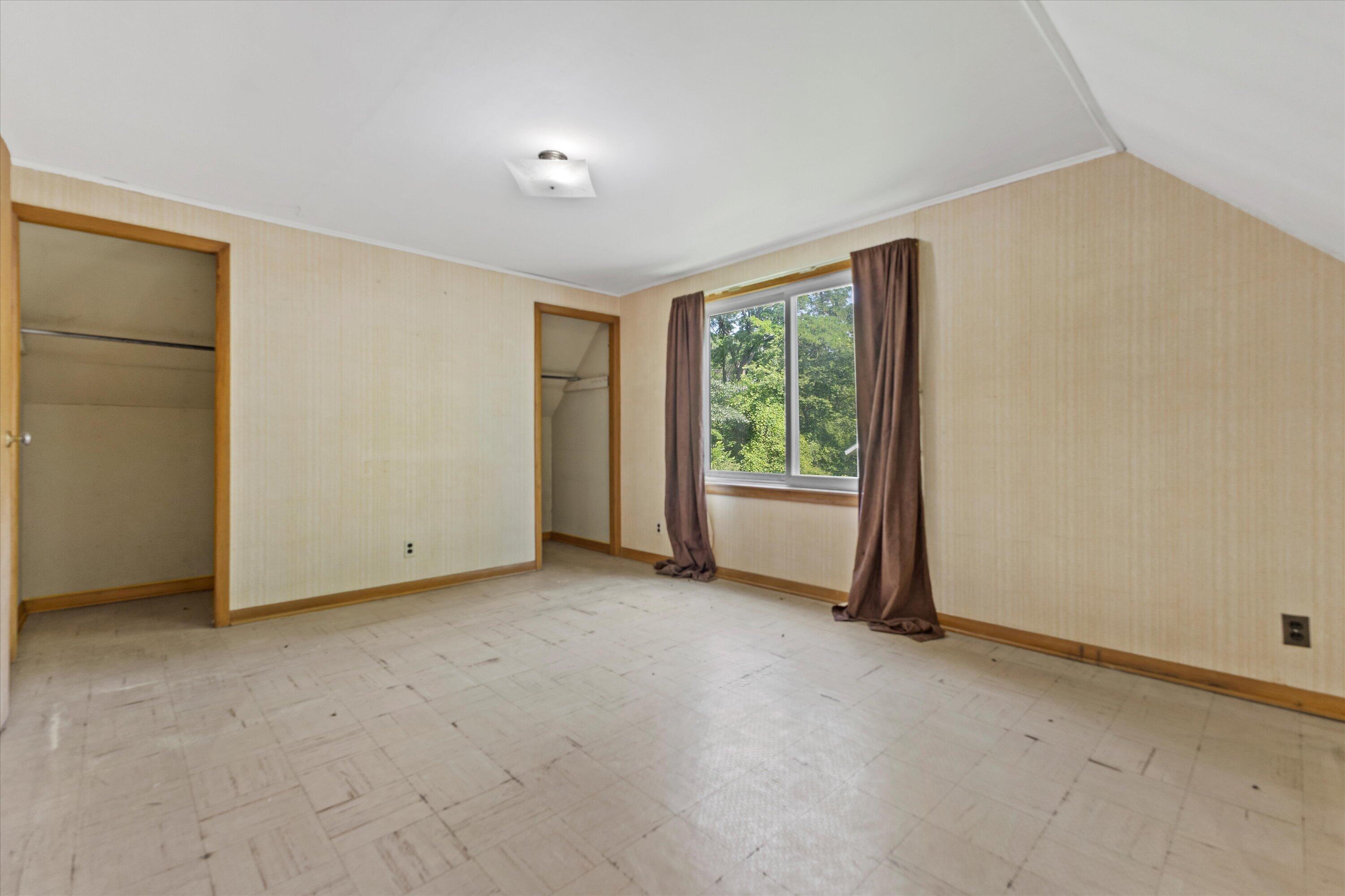 Wisconsin Lake Home for sale (MLS#: 1926600) at 1310 S Whitewater Ave, in Jefferson, Wisconsin. (23 of 55)