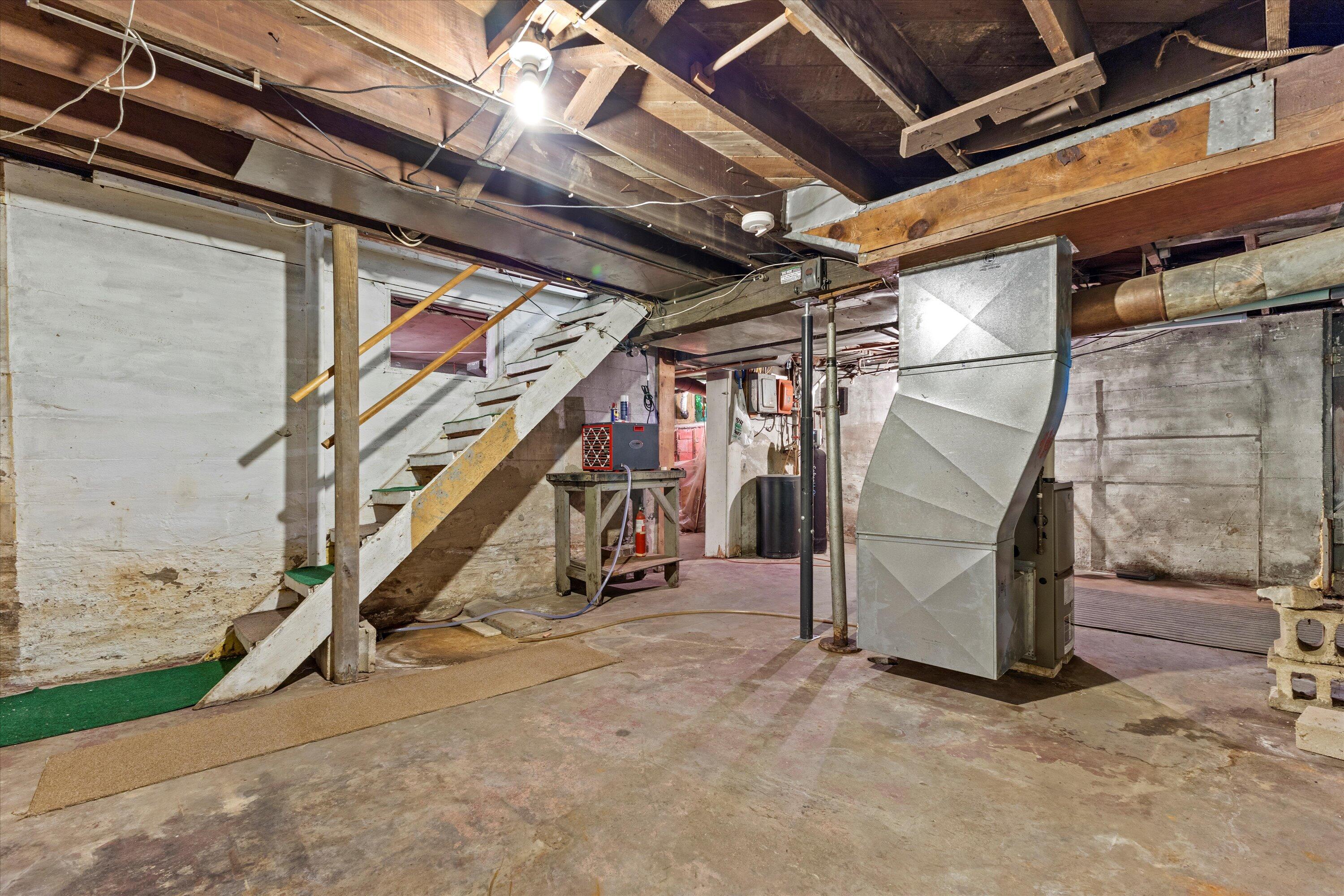 Wisconsin Lake Home for sale (MLS#: 1926600) at 1310 S Whitewater Ave, in Jefferson, Wisconsin. (33 of 55)