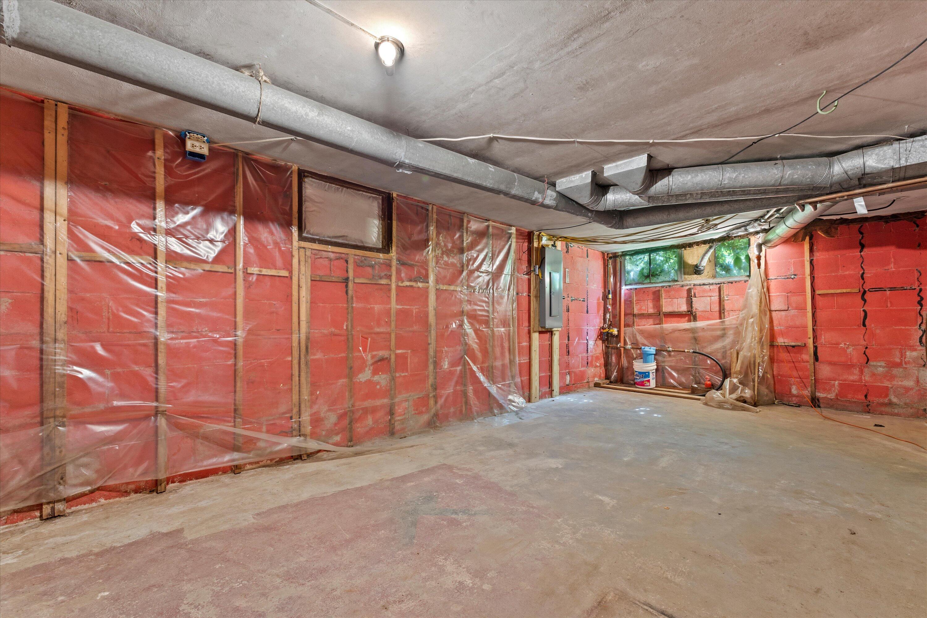 Wisconsin Lake Home for sale (MLS#: 1926600) at 1310 S Whitewater Ave, in Jefferson, Wisconsin. (35 of 55)