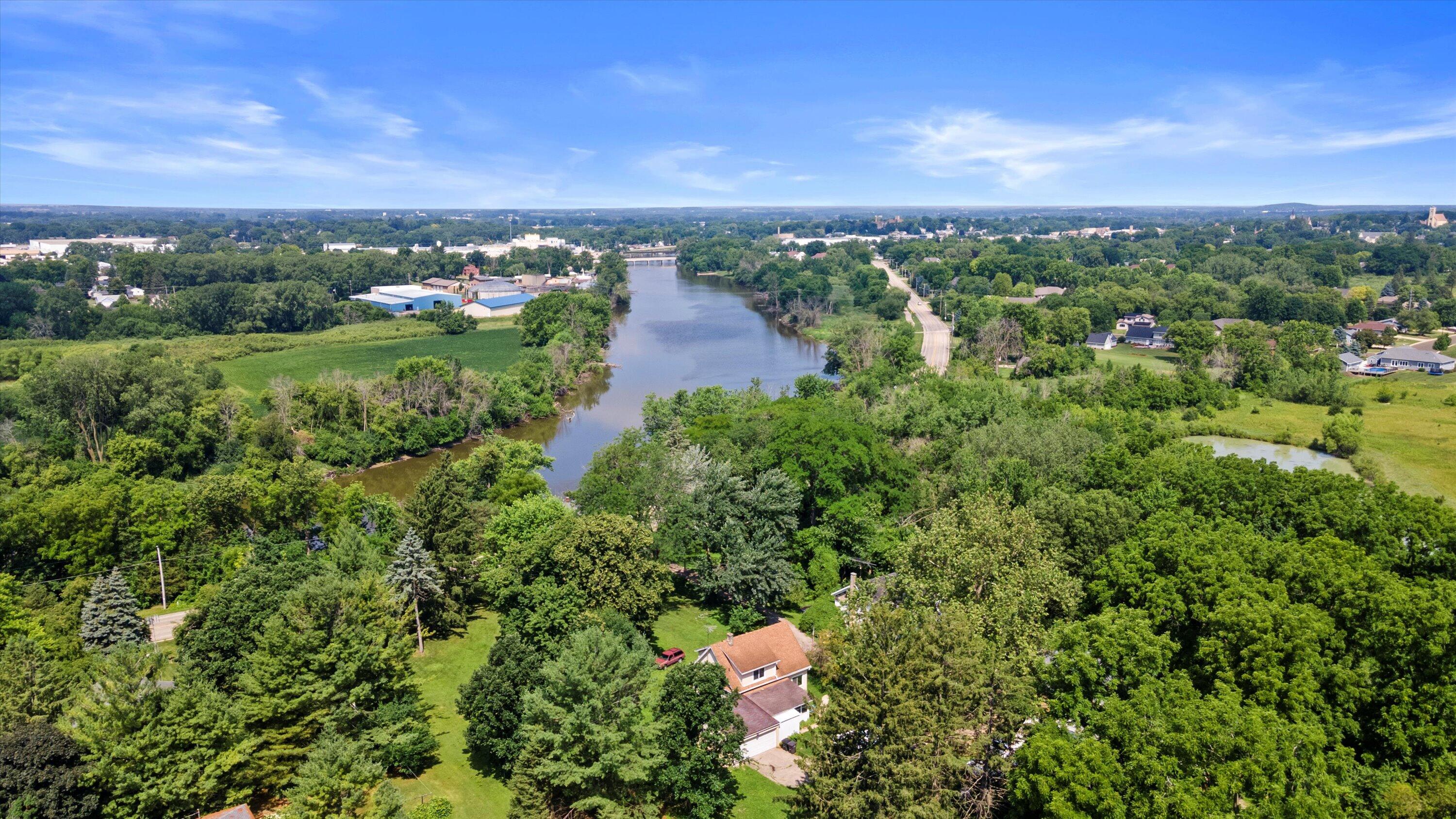 Wisconsin Lake Home for sale (MLS#: 1926600) at 1310 S Whitewater Ave, in Jefferson, Wisconsin. (50 of 55)