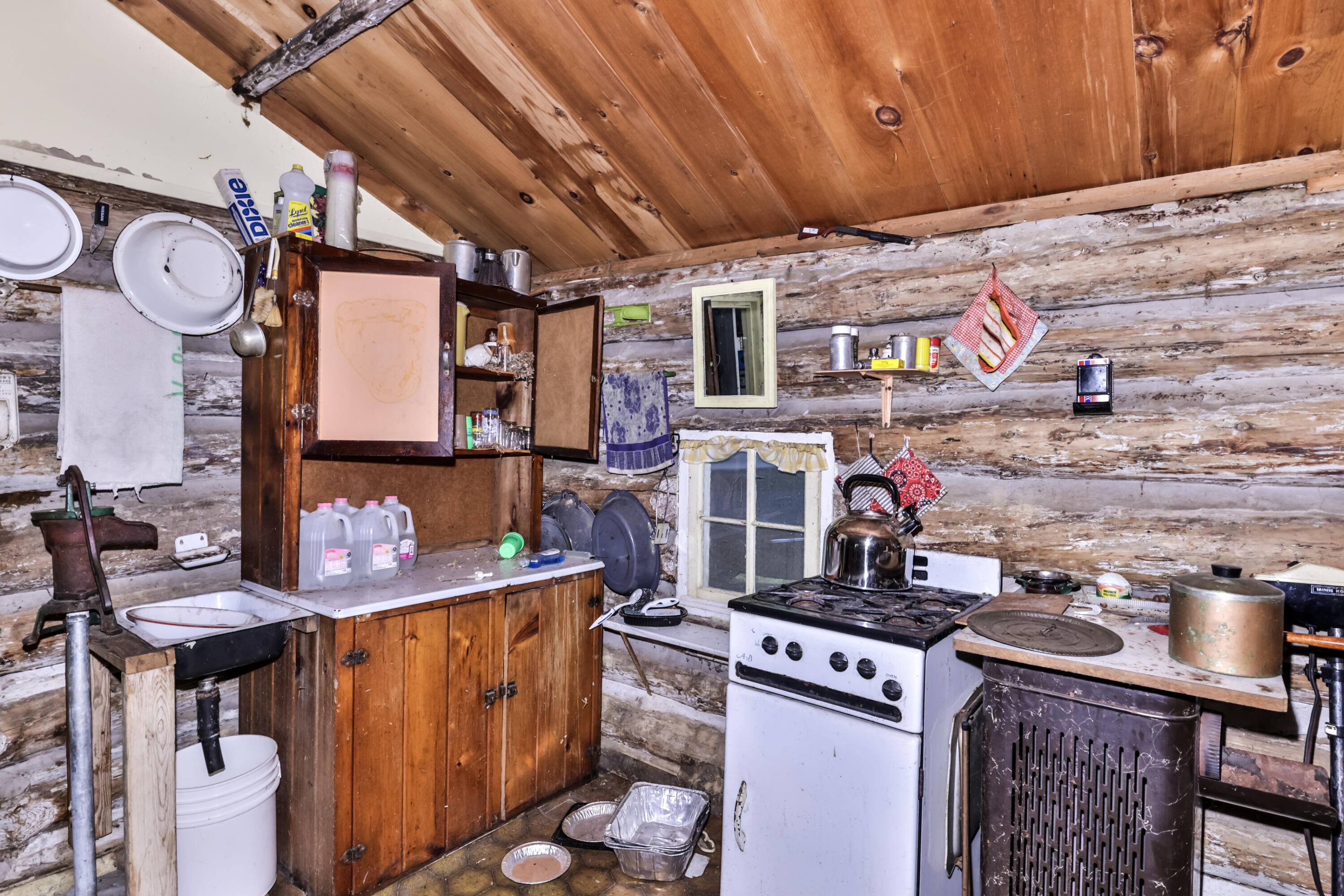 Wisconsin Lake Home for sale (MLS#: 1926602) at 7006 W Rapids Rd, in Lake Tomahawk, Wisconsin. (28 of 28)