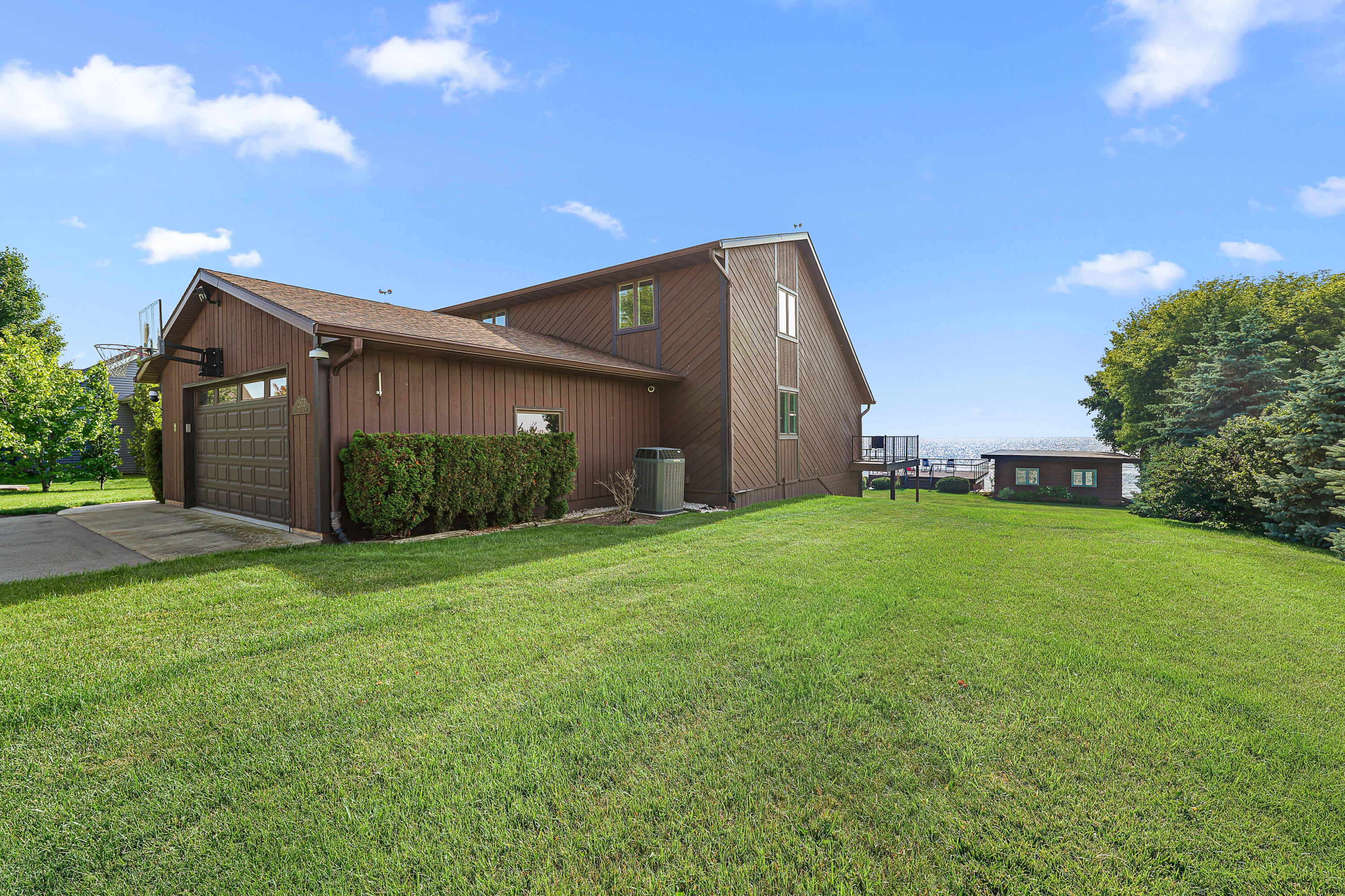 Wisconsin Lake Home for sale (MLS#: 1926632) at N2853  Driftwood Beach Rd, in Brothertown, Wisconsin. (32 of 57)
