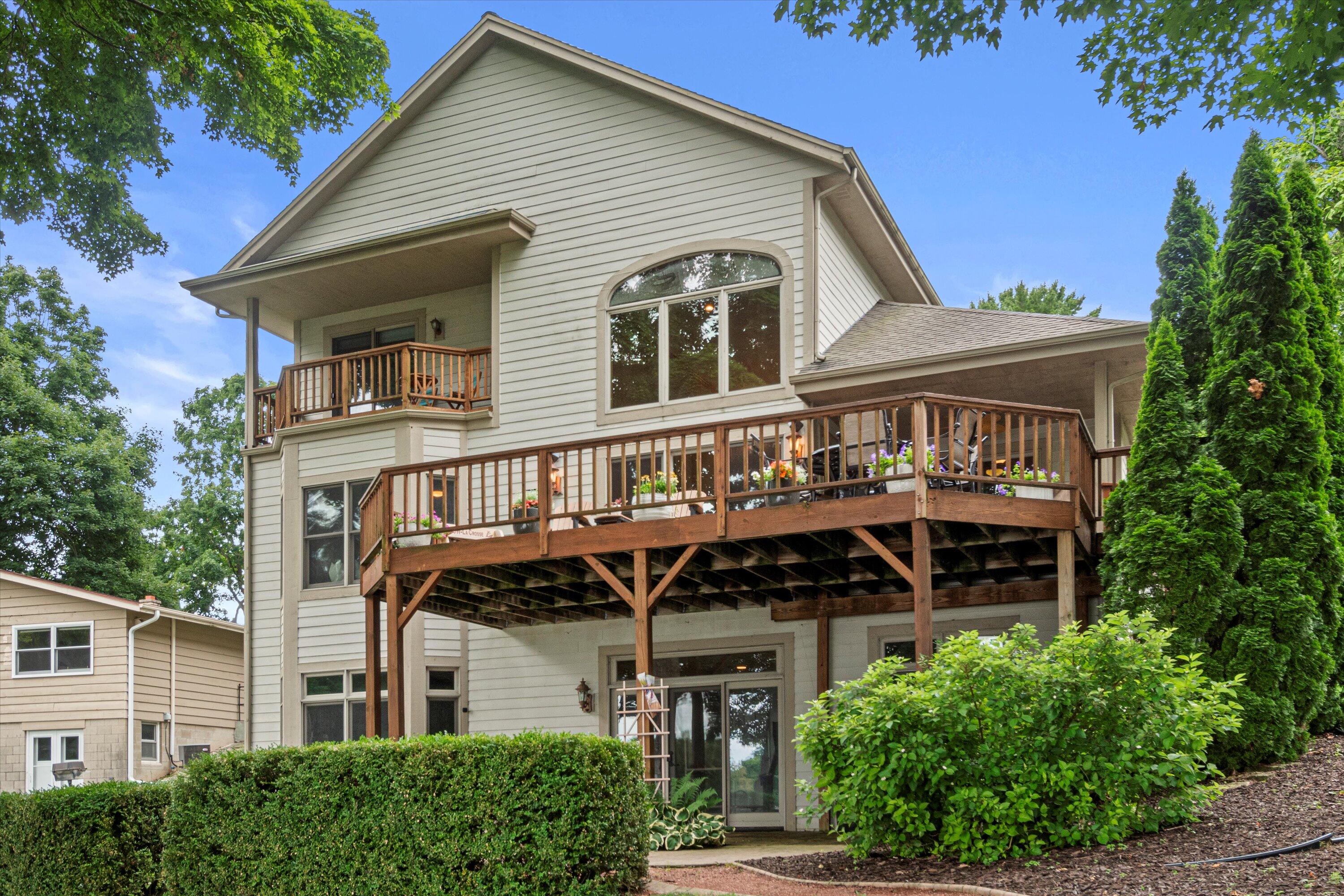 Wisconsin Lake Home for sale (MLS#: 1926653) at W354N5000  Road T -, in Oconomowoc, Wisconsin. (2 of 81)