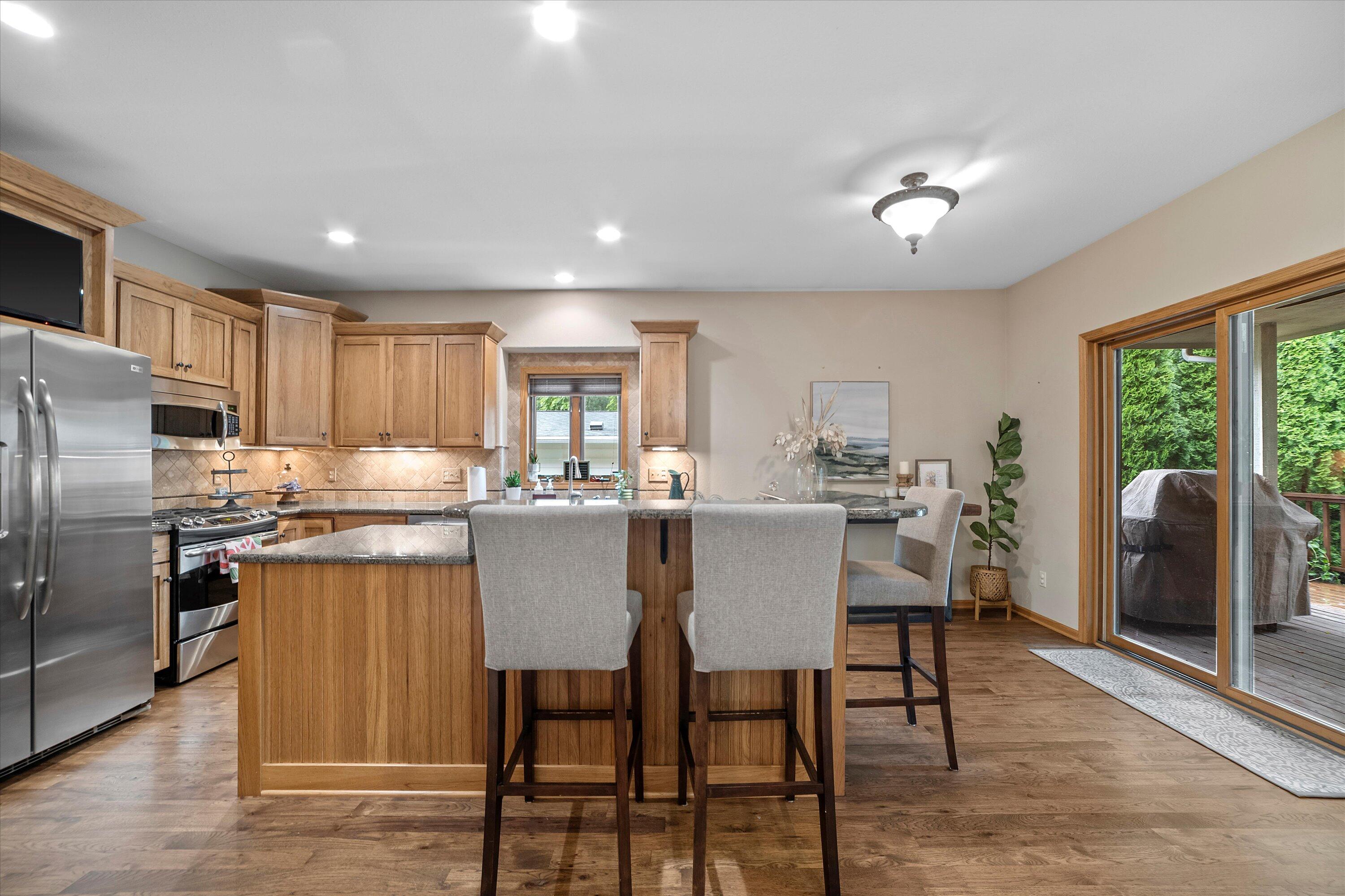 Wisconsin Lake Home for sale (MLS#: 1926653) at W354N5000  Road T -, in Oconomowoc, Wisconsin. (14 of 81)