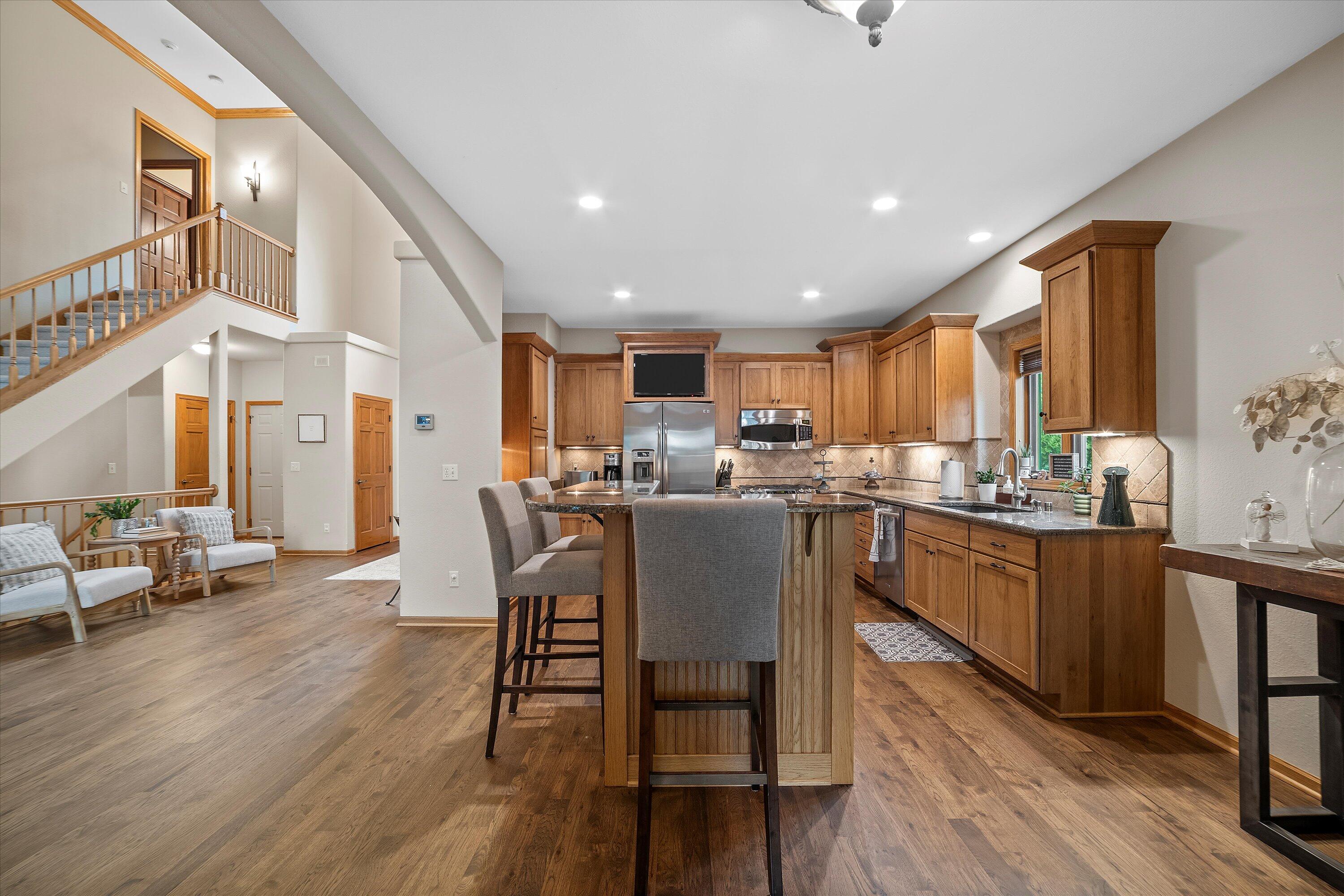 Wisconsin Lake Home for sale (MLS#: 1926653) at W354N5000  Road T -, in Oconomowoc, Wisconsin. (16 of 81)