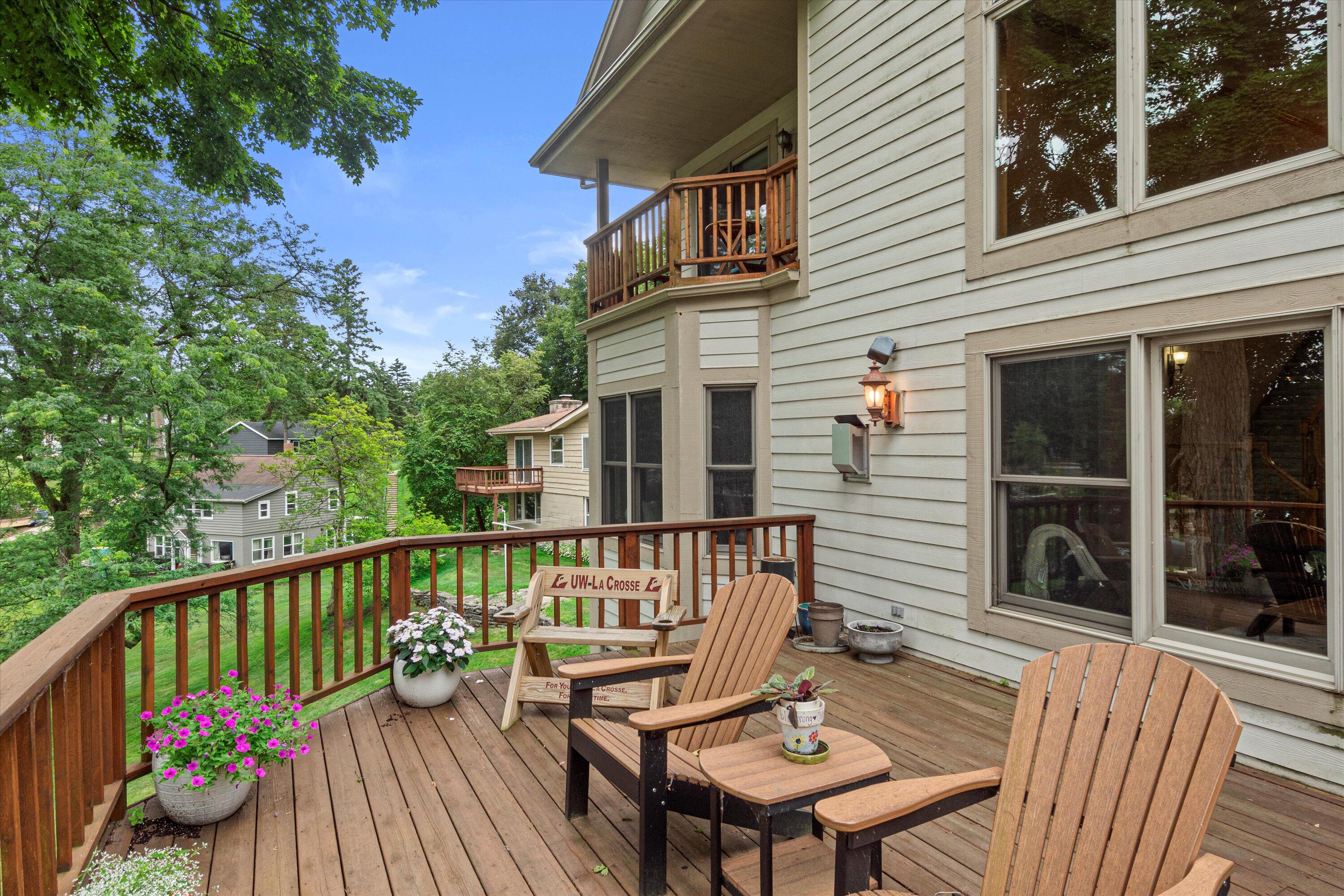 Wisconsin Lake Home for sale (MLS#: 1926653) at W354N5000  Road T -, in Oconomowoc, Wisconsin. (27 of 81)