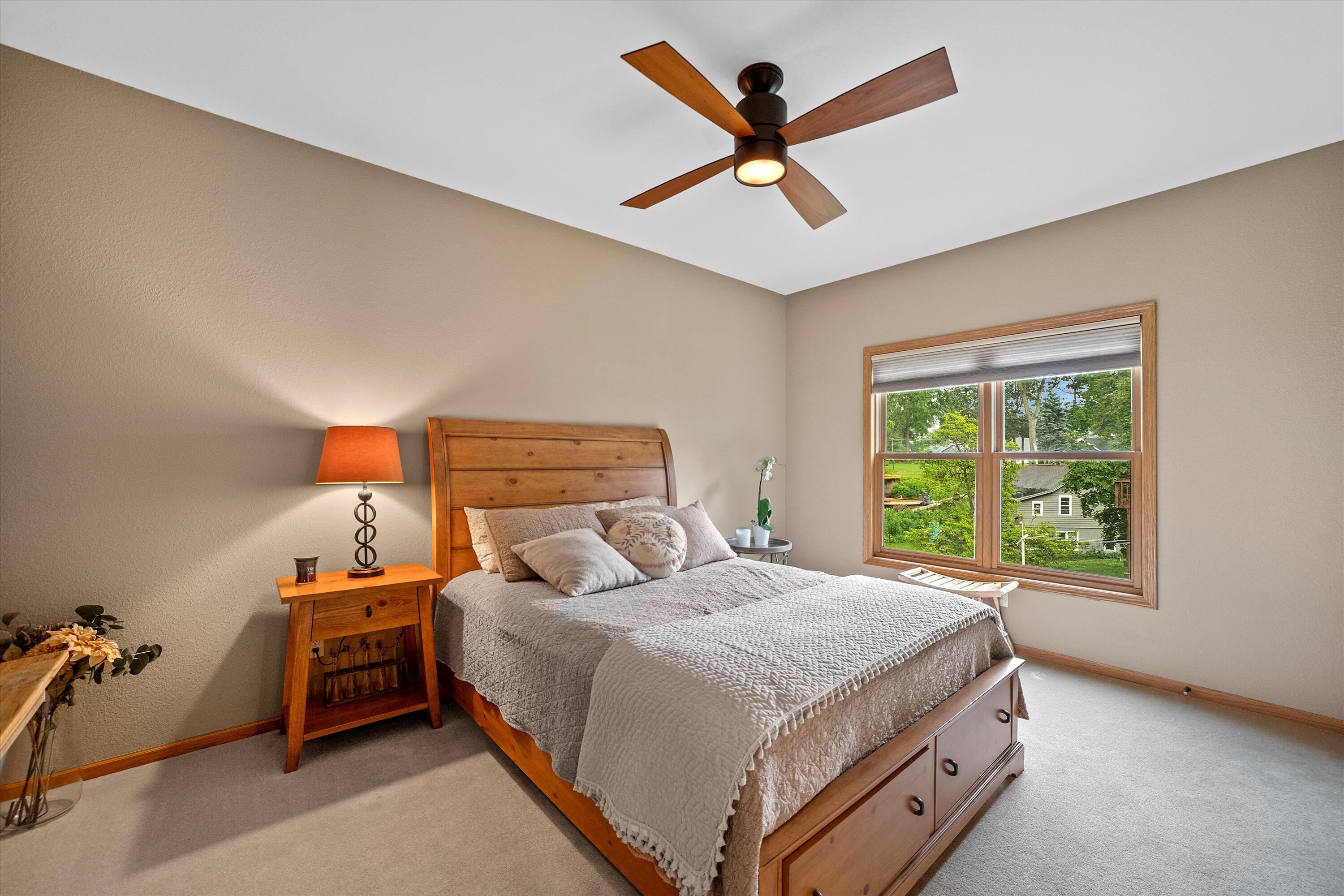 Wisconsin Lake Home for sale (MLS#: 1926653) at W354N5000  Road T -, in Oconomowoc, Wisconsin. (28 of 81)