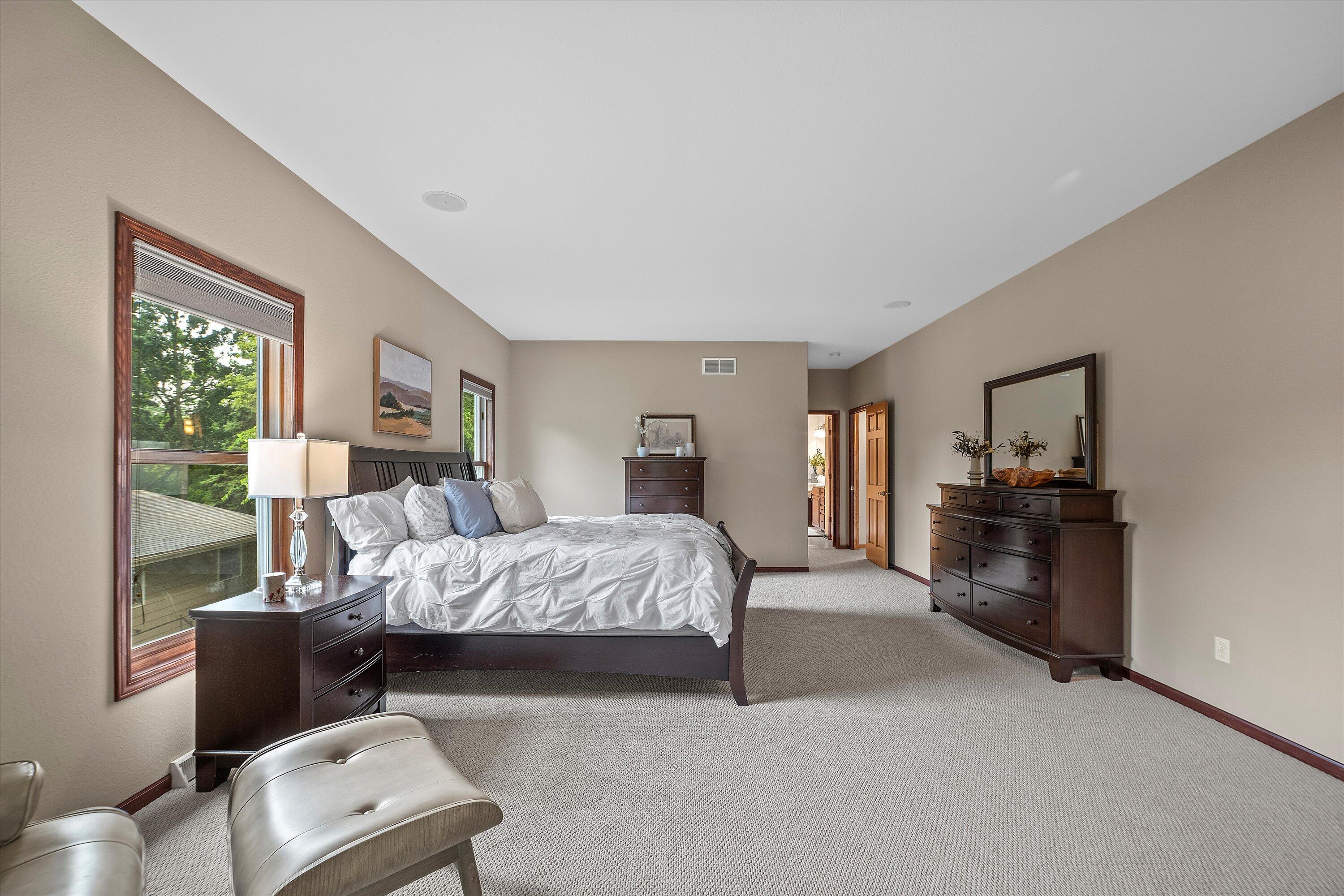 Wisconsin Lake Home for sale (MLS#: 1926653) at W354N5000  Road T -, in Oconomowoc, Wisconsin. (34 of 81)