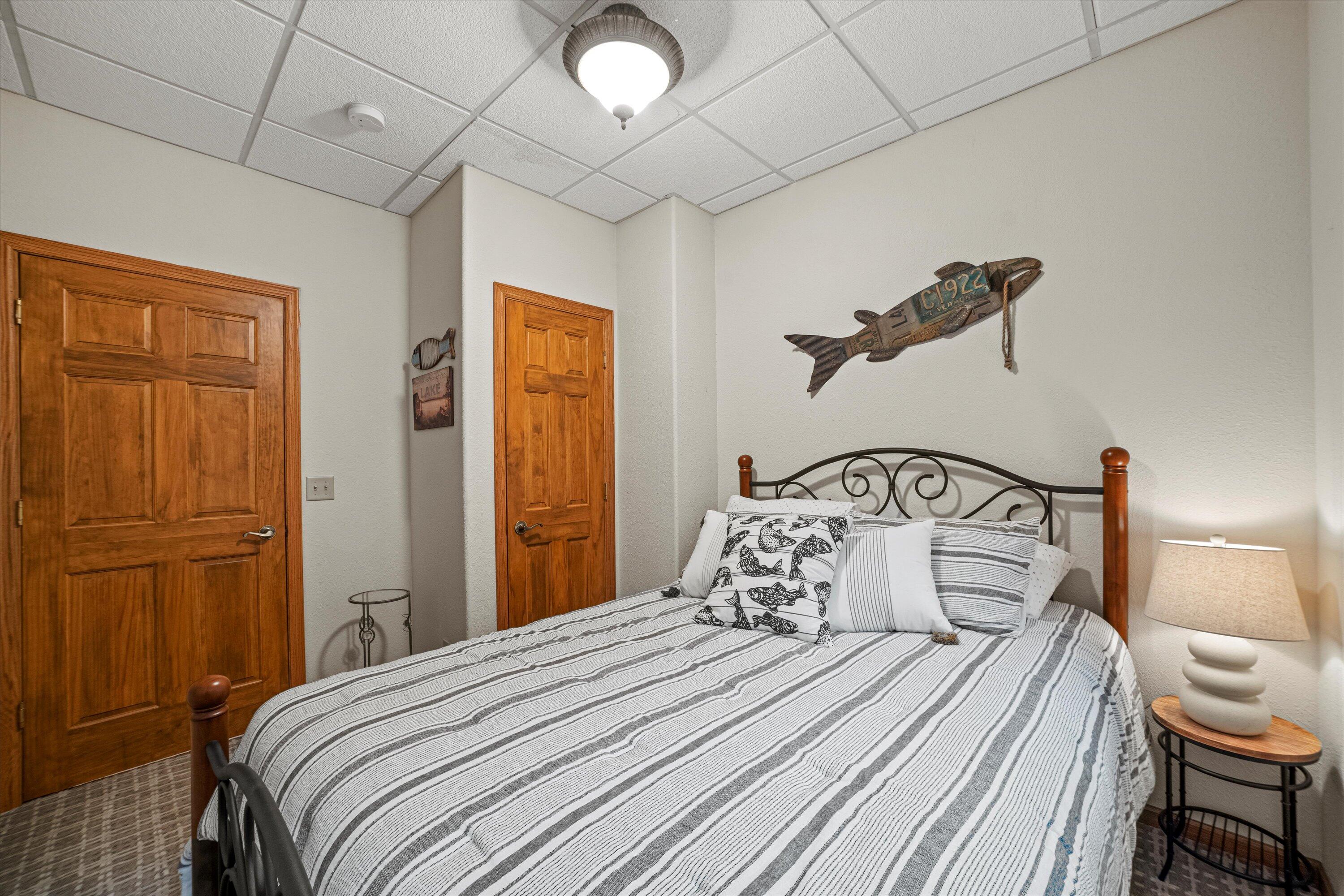 Wisconsin Lake Home for sale (MLS#: 1926653) at W354N5000  Road T -, in Oconomowoc, Wisconsin. (44 of 81)
