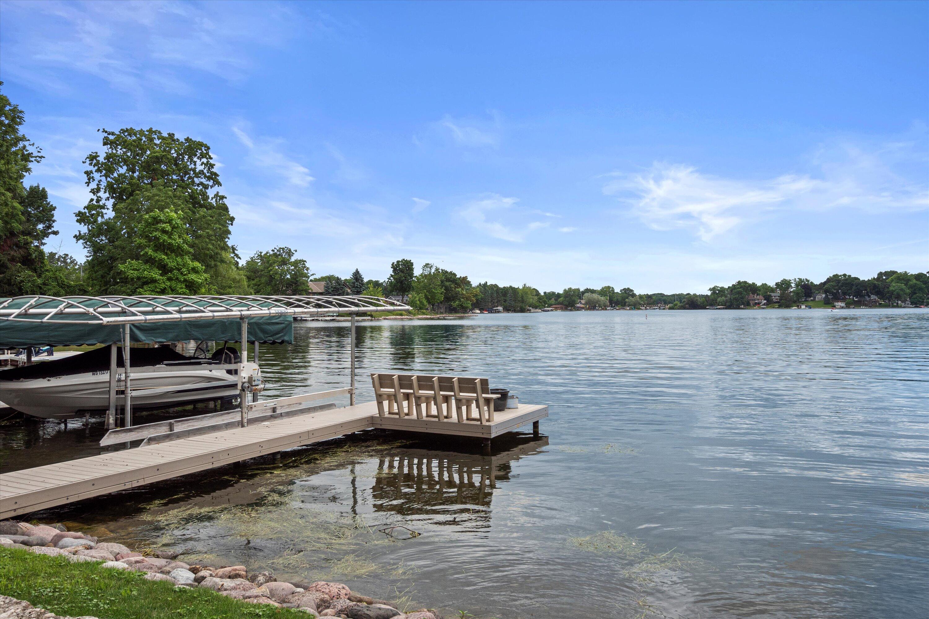Wisconsin Lake Home for sale (MLS#: 1926653) at W354N5000  Road T -, in Oconomowoc, Wisconsin. (58 of 81)